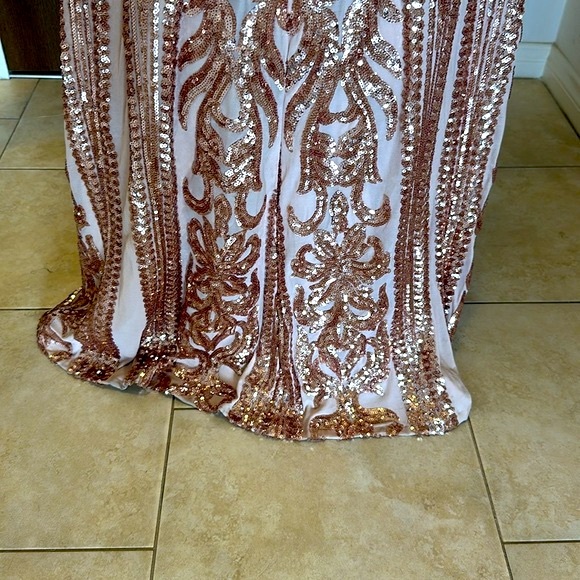 Bariano Rebecca Rose Gold Strapless Sequin Maxi Dress. Only Worn Once! - Picture 16 of 16